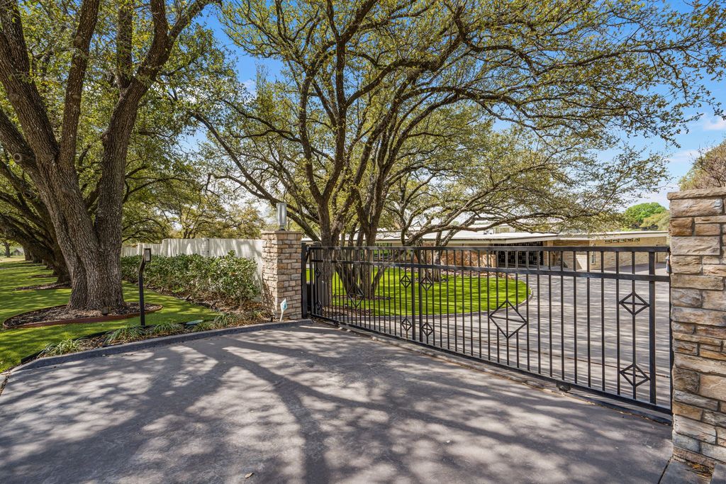 4400 Ridgehaven Road, Fort Worth, TX 76116 — photo 3