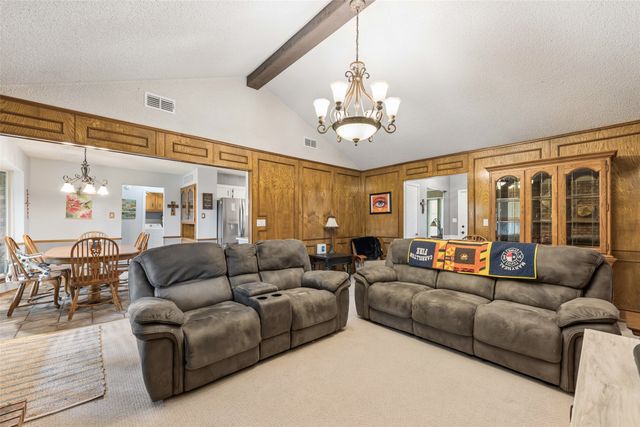 5707 Trail Crest Drive, Arlington, TX 76017