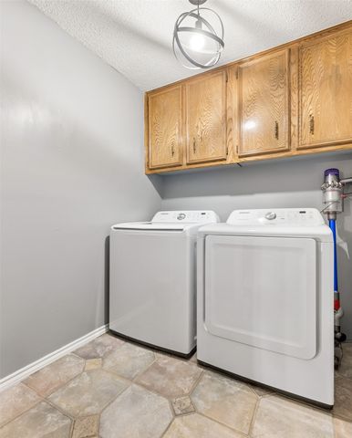 5707 Trail Crest Drive, Arlington, TX 76017