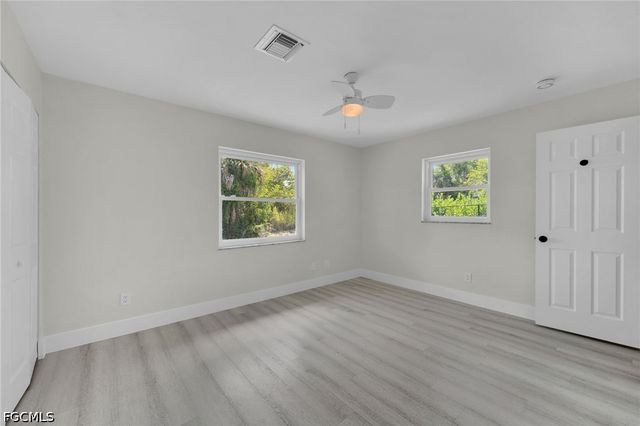 4800 Zana DR, Fort Myers, FL 33905