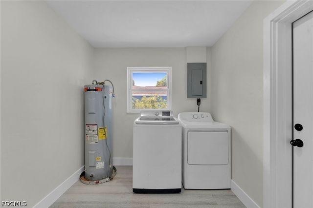 4800 Zana DR, Fort Myers, FL 33905