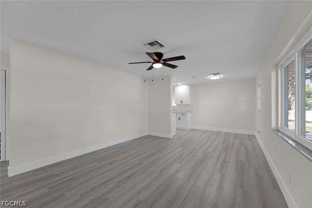 4800 Zana DR, Fort Myers, FL 33905