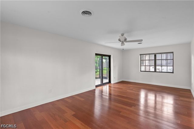 3209 W Riverside DR, Fort Myers, FL 33901