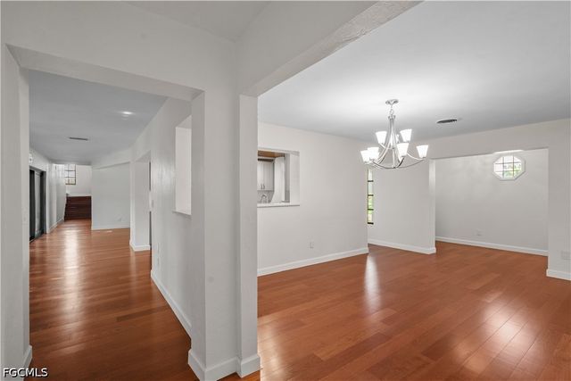 3209 W Riverside DR, Fort Myers, FL 33901