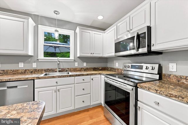 1126 YANKEE DR, Downingtown, PA 19335