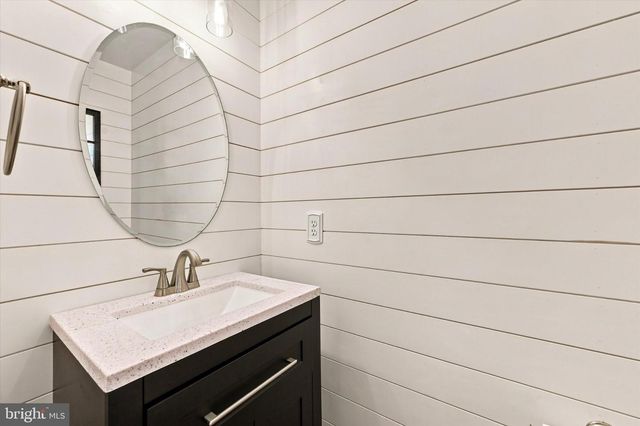 1126 YANKEE DR, Downingtown, PA 19335