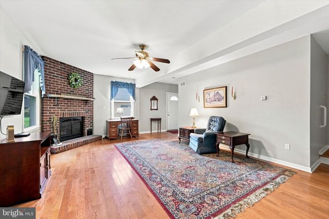 1126 YANKEE DR, Downingtown, PA 19335