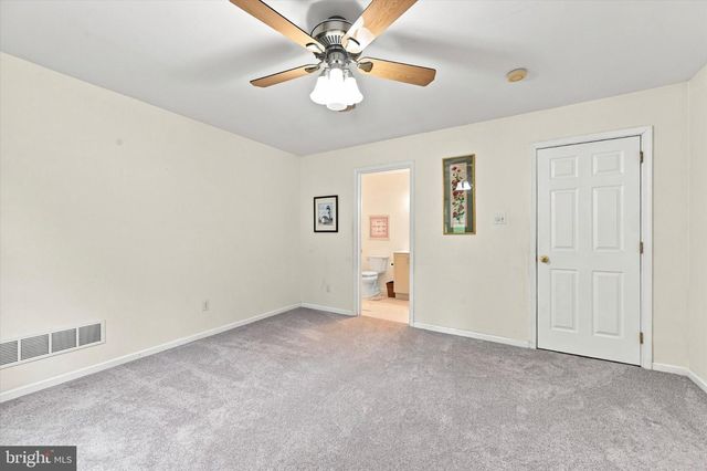 1126 YANKEE DR, Downingtown, PA 19335