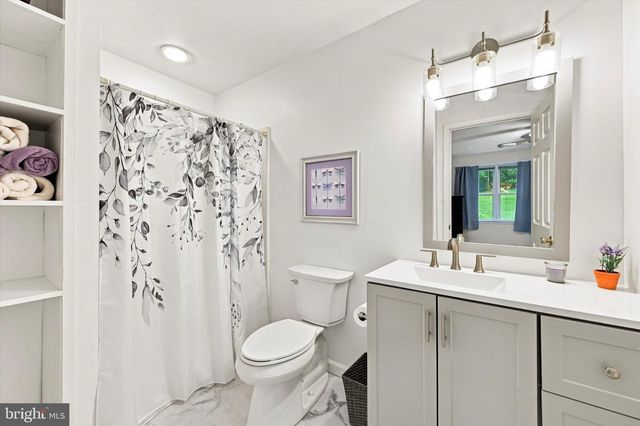 1126 YANKEE DR, Downingtown, PA 19335
