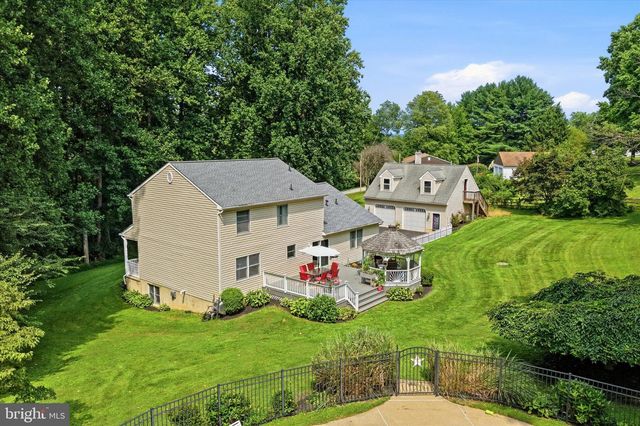 1126 YANKEE DR, Downingtown, PA 19335