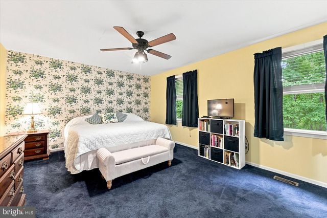 1126 YANKEE DR, Downingtown, PA 19335
