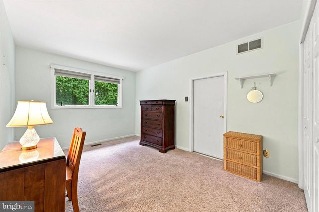 1126 YANKEE DR, Downingtown, PA 19335