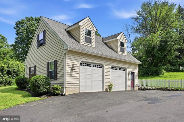 1126 YANKEE DR, Downingtown, PA 19335