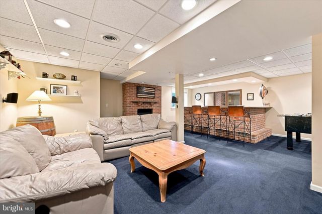 1126 YANKEE DR, Downingtown, PA 19335