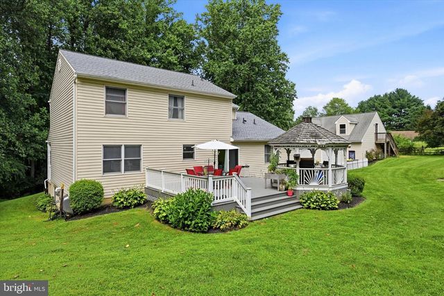 1126 YANKEE DR, Downingtown, PA 19335