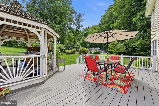 1126 YANKEE DR, Downingtown, PA 19335