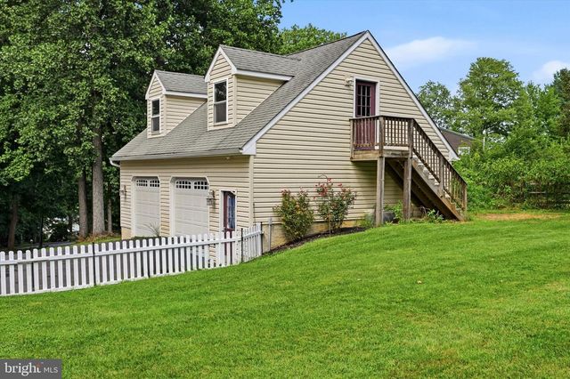 1126 YANKEE DR, Downingtown, PA 19335