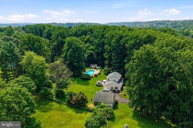1126 YANKEE DR, Downingtown, PA 19335