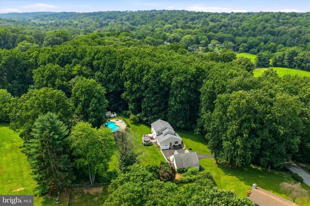 1126 YANKEE DR, Downingtown, PA 19335