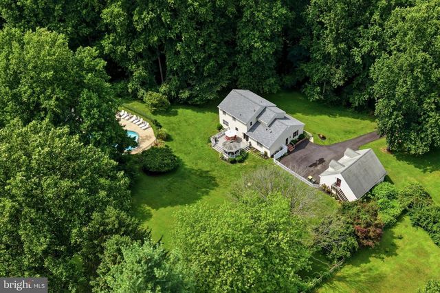 1126 YANKEE DR, Downingtown, PA 19335