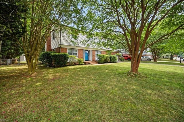 740 Yorkshire DR, Virginia Beach, VA 23452