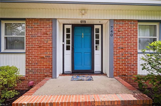740 Yorkshire DR, Virginia Beach, VA 23452