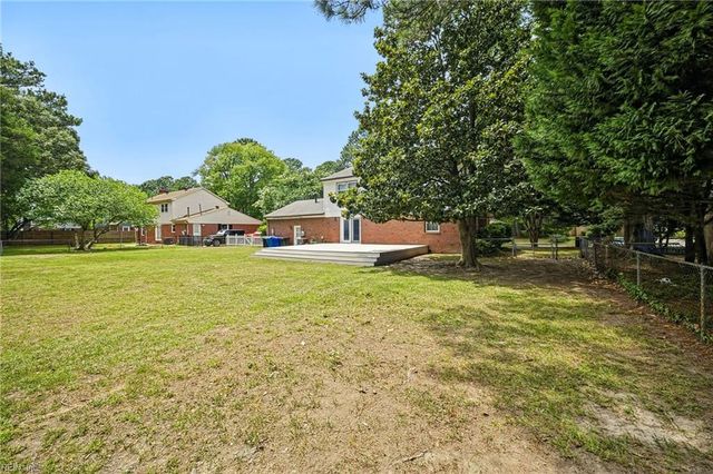 740 Yorkshire DR, Virginia Beach, VA 23452