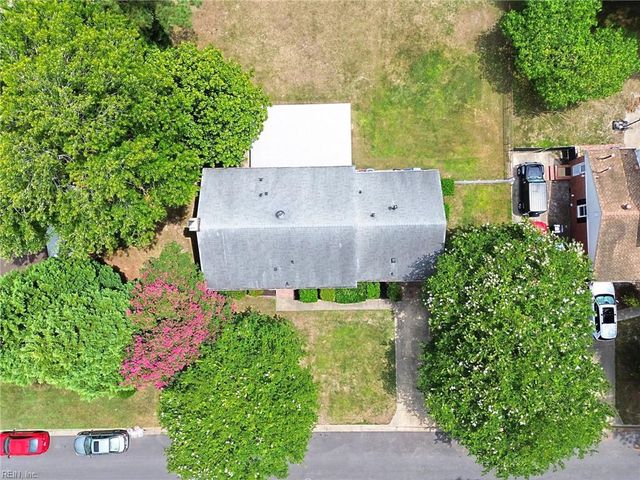 740 Yorkshire DR, Virginia Beach, VA 23452