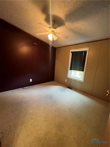 155 Navajo Trail, Montpelier, OH 43543