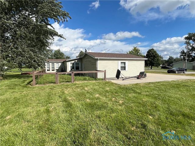 155 Navajo Trail, Montpelier, OH 43543
