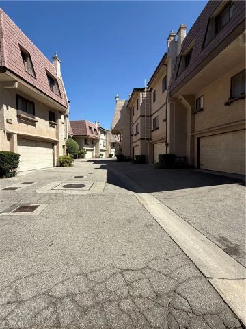 9000 Vanalden Avenue 158, Northridge, CA 91324