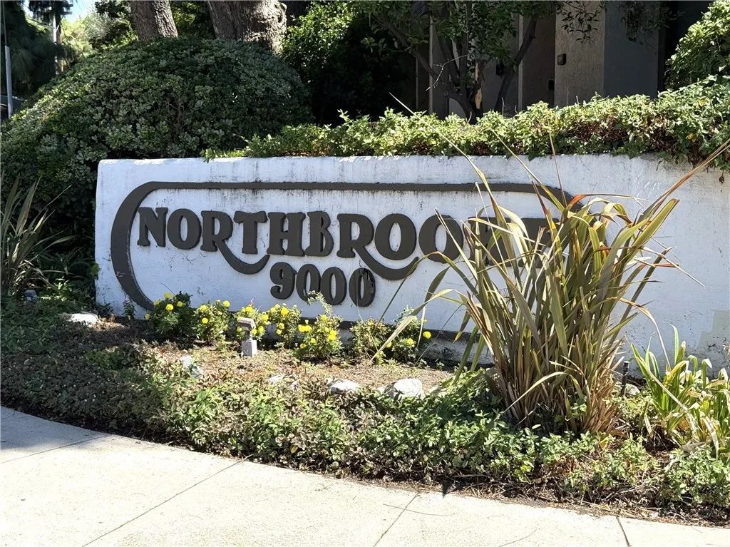 9000 Vanalden Avenue 158, Northridge, CA 91324