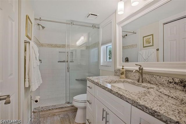 4298 27th CT SW 101, Naples, FL 34116