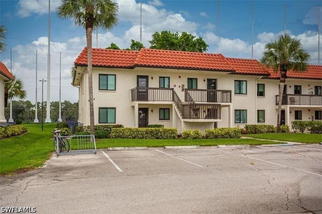 4298 27th CT SW 101, Naples, FL 34116