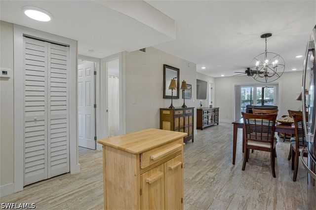 4298 27th CT SW 101, Naples, FL 34116