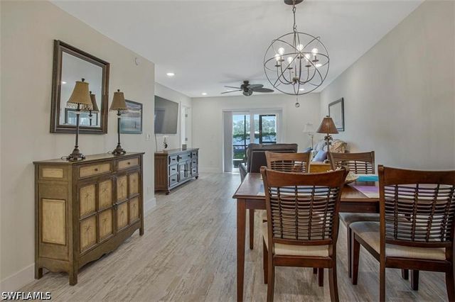 4298 27th CT SW 101, Naples, FL 34116