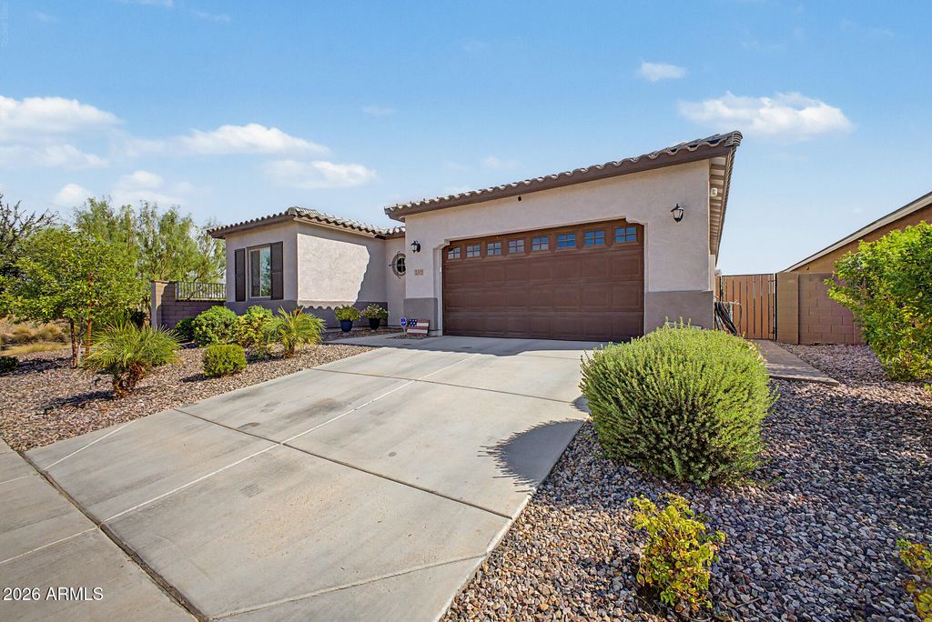 2373 E FANDANGO Drive, Gilbert, AZ 85298 — photo 2