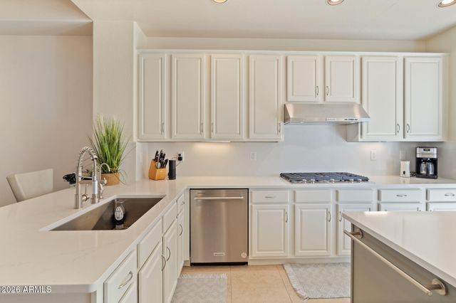 20802 N GRAYHAWK Drive 1018, Scottsdale, AZ 85255