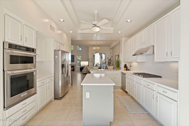 20802 N GRAYHAWK Drive 1018, Scottsdale, AZ 85255