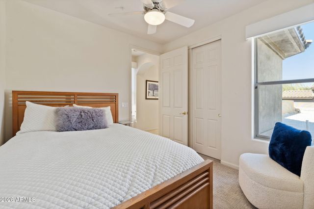 20802 N GRAYHAWK Drive 1018, Scottsdale, AZ 85255