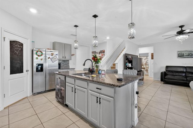 11338 AMBER RIDGE DRIVE, Zellwood, FL 32798