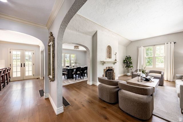 1085 MILITARY DR, Salt Lake City, UT 84105