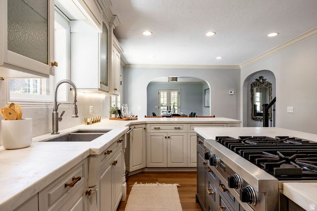 1085 MILITARY DR, Salt Lake City, UT 84105