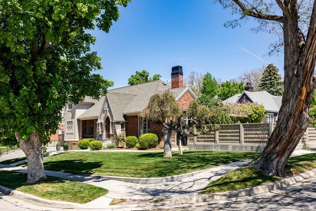 1085 MILITARY DR, Salt Lake City, UT 84105