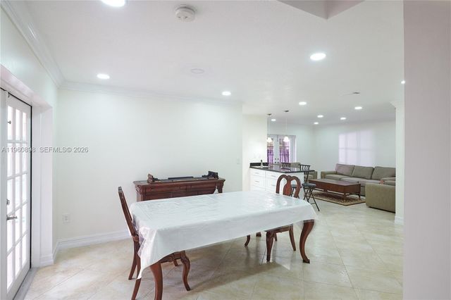 20030 NW 83rd Ct, Hialeah, FL 33015