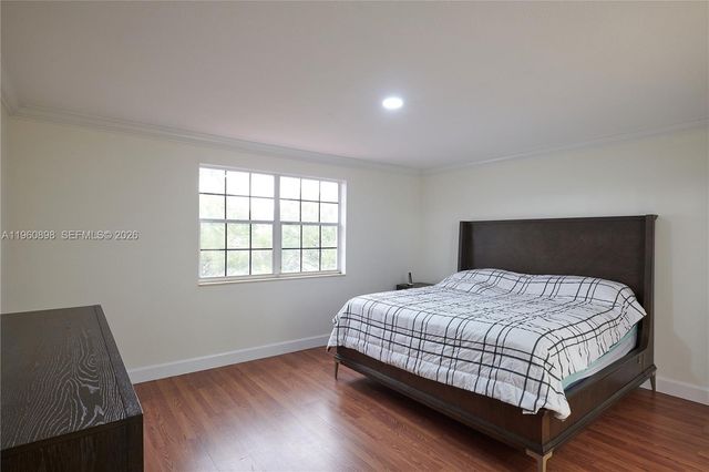 20030 NW 83rd Ct, Hialeah, FL 33015