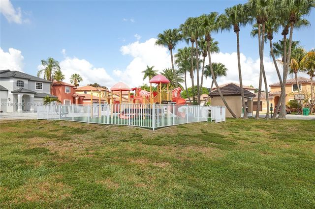 20030 NW 83rd Ct, Hialeah, FL 33015