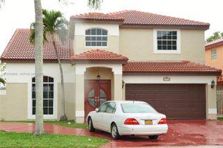 20030 NW 83rd Ct, Hialeah, FL 33015
