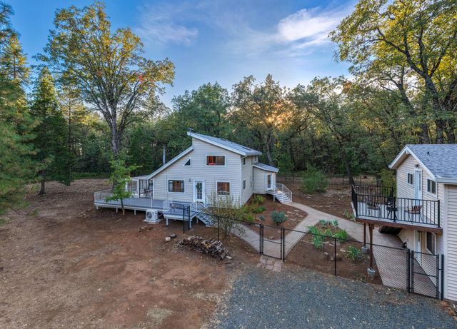11520 Blackberry Pl, Nevada City, CA 95959