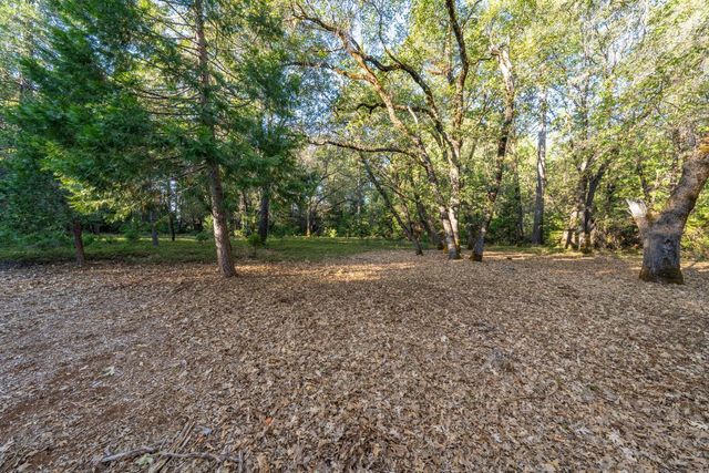 11520 Blackberry Pl, Nevada City, CA 95959